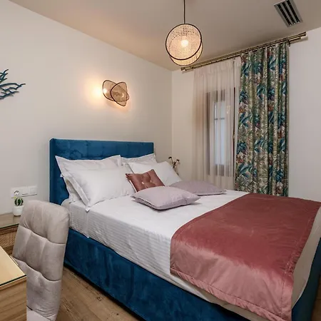 Enavlion Luxury Domes *