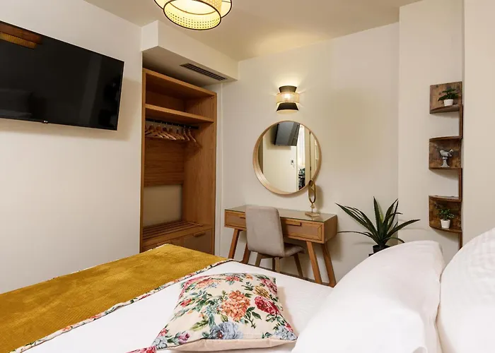 Enavlion Luxury Domes Apartament *